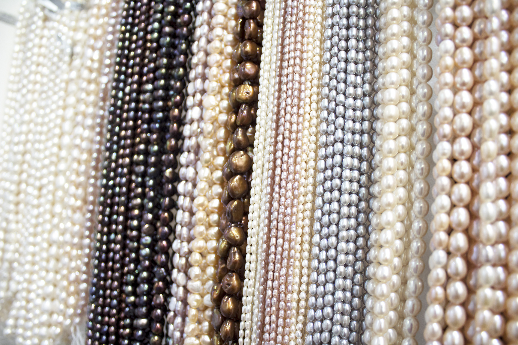 5 things to consider when buying and selling pearls.